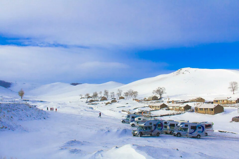 踏雪前行，房車(chē)也能雪地越野